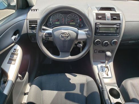 Used 2012 Toyota Corolla S w/ Preferred Accessory Pkg FWD image 13