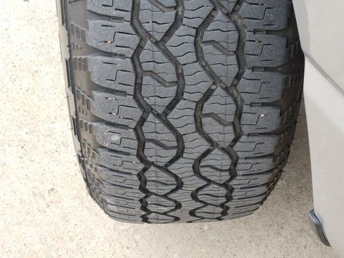 Used 2025 Ford F150 STX AWD/4WD image 11