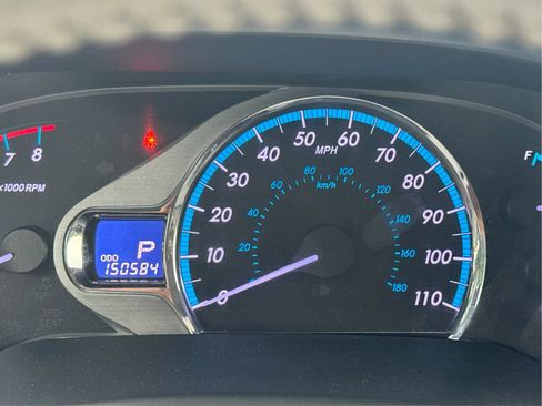 Used 2012 Toyota Sienna XLE FWD image 15