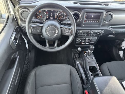 Used 2021 Jeep Wrangler Unlimited Sport image 7