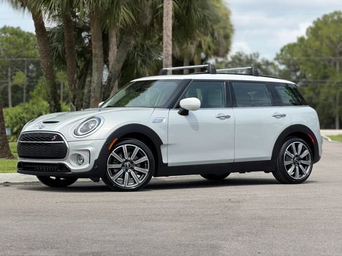 Used 2023 MINI Cooper Clubman S FWD image 9