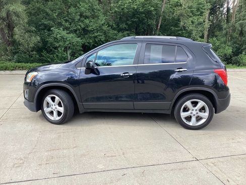 Used 2015 Chevrolet Trax LTZ AWD/4WD image 6