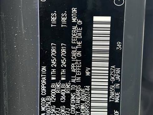 Certified 2025 Toyota 4Runner SR5 image 27