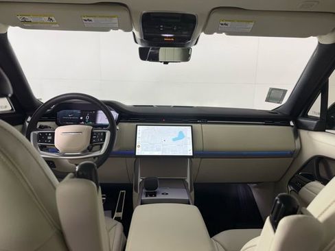 New 2026 Land Rover Range Rover SE image 27