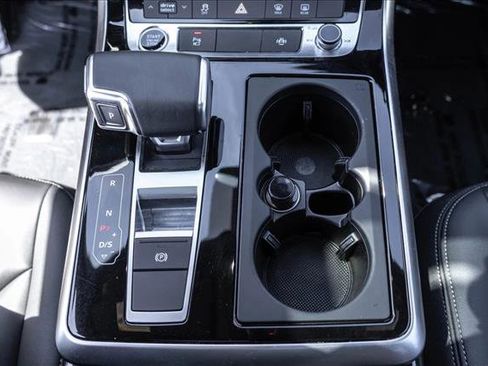Used 2025 Audi Q7 3.0T Premium Plus AWD/4WD image 20