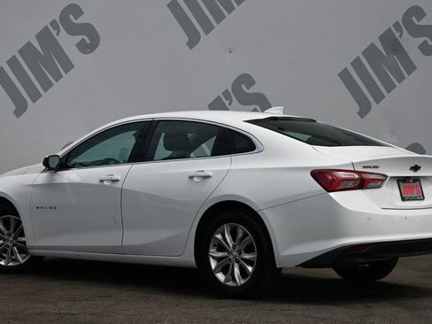 Used 2019 Chevrolet Malibu LT w/ Leather Package FWD image 7