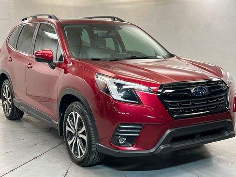 Used 2024 Subaru Forester Limited AWD/4WD image 8