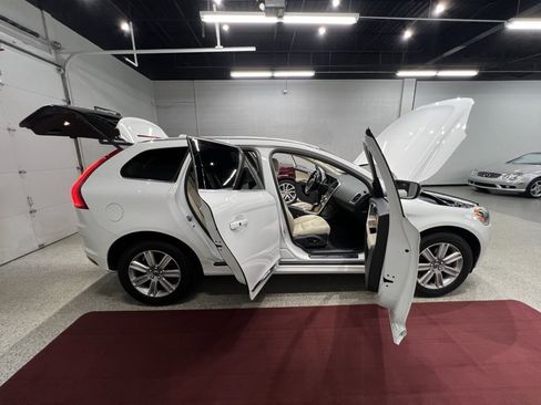 Used 2017 Volvo XC60 T5 Inscription w/ Preferred Option Package image 54