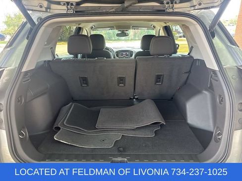 Certified 2023 GMC Terrain SLE w/ Driver Convenience Package FWD image 24
