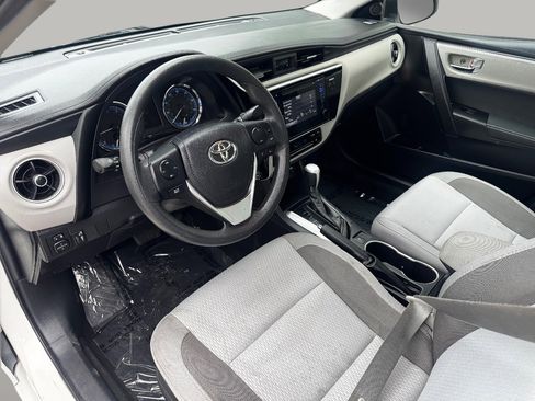 Used 2017 Toyota Corolla LE w/ Carpet Mat Package (TMS) FWD image 15