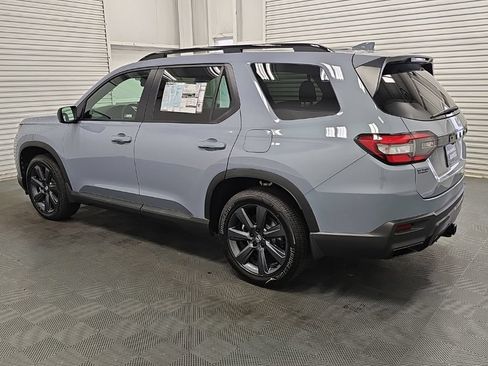 New 2026 Honda Pilot Sport image 5