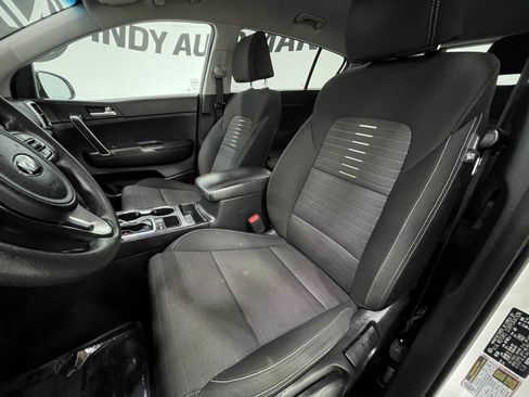 Used 2018 Kia Sportage LX AWD/4WD image 11