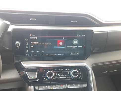 Used 2025 GMC Sierra 2500 Denali w/ Technology Package image 10