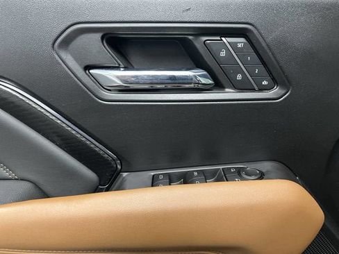 Certified 2023 GMC Canyon AT4 w/ AT4 Premium Package AWD/4WD image 23