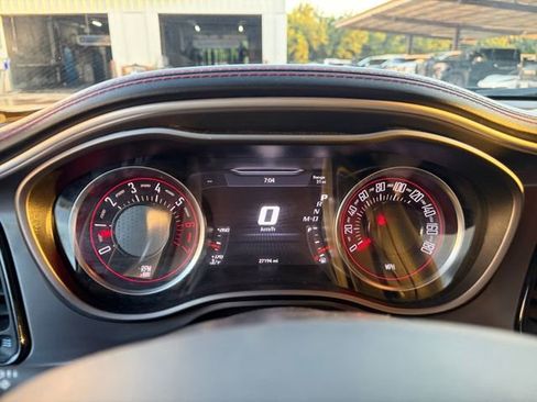 Used 2022 Dodge Challenger R/T Scat Pack RWD image 9