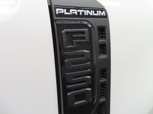 Used 2026 Ford F250 Platinum AWD/4WD image 66