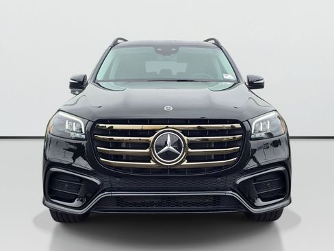 Used 2026 Mercedes-Benz GLS 450 4MATIC image 9