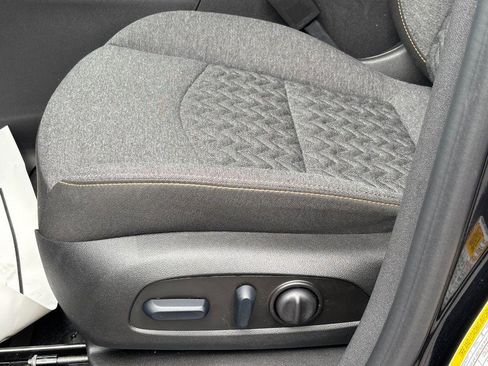 Certified 2024 Chevrolet Equinox LT w/ LPO, Floor Liner Package FWD image 15