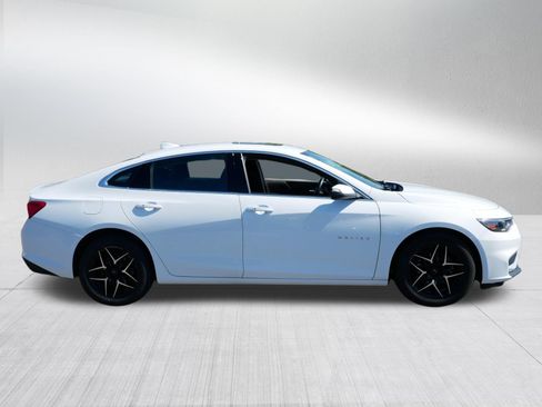 Used 2018 Chevrolet Malibu LT FWD image 8