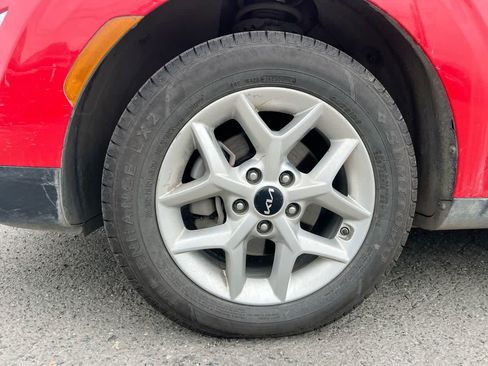 Certified 2024 Kia Soul LX w/ Option Group 015 FWD image 10