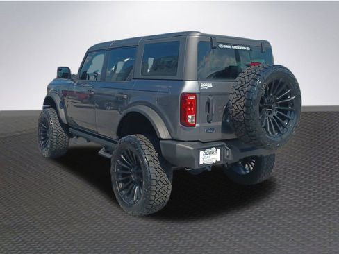 New 2025 Ford Bronco 4-Door image 5