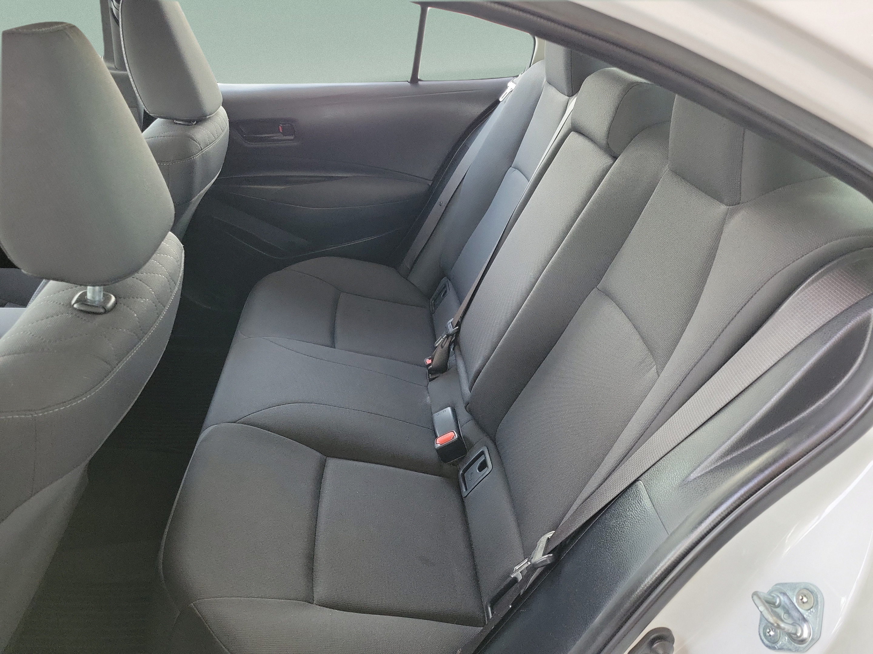 Used 2024 Toyota Corolla LE FWD image 25