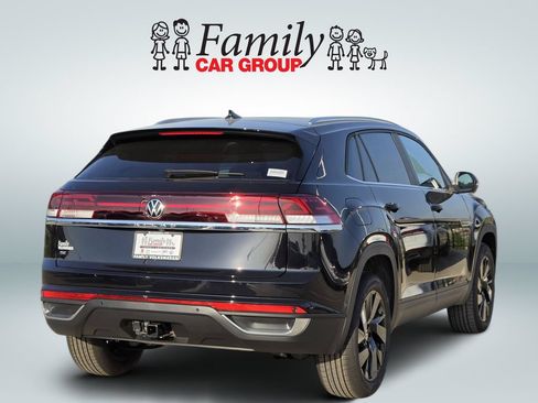 New 2026 Volkswagen Atlas Cross Sport SE FWD image 4