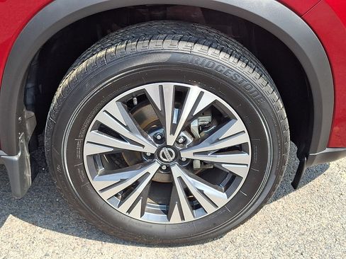 Used 2021 Nissan Rogue SV AWD/4WD image 9