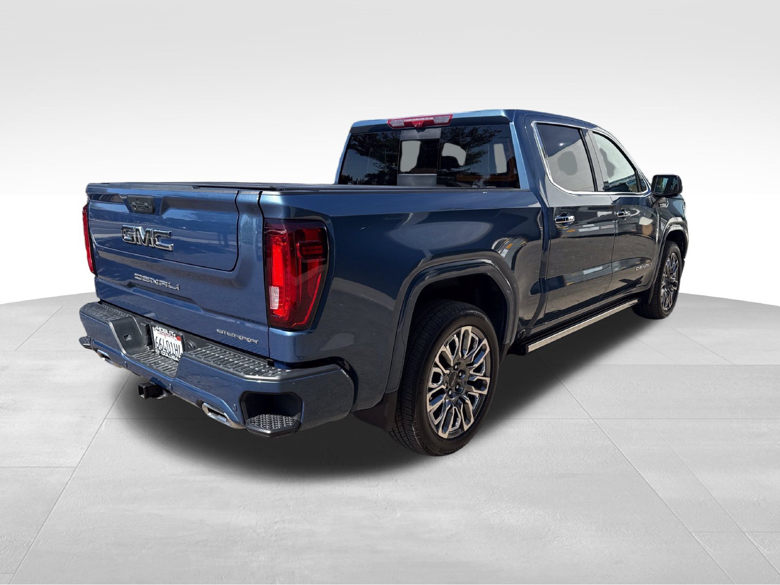 Used 2026 GMC Sierra 1500 Denali Ultimate AWD/4WD image 5