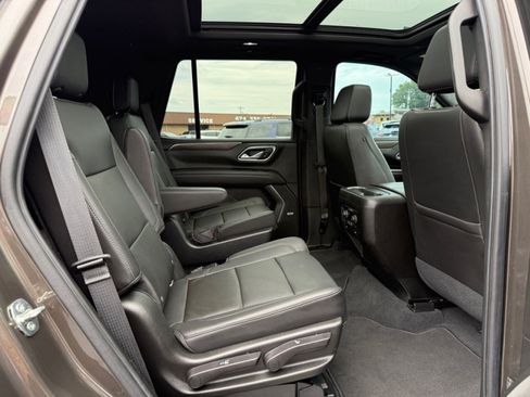 Used 2021 Chevrolet Tahoe LT w/ LT Signature Package AWD/4WD image 26