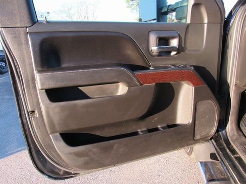 Used 2015 GMC Sierra 3500 SLE w/ SLE Preferred Package image 11