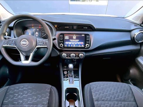 Certified 2024 Nissan Kicks SV image 14