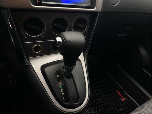 Used 2003 Pontiac Vibe w/ Power Group Value Package FWD image 31