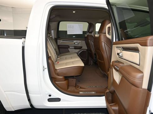 Used 2020 RAM 1500 Laramie RWD image 25