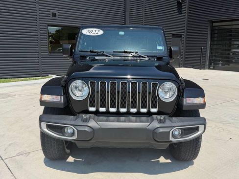 Used 2022 Jeep Wrangler Unlimited Sahara AWD/4WD image 2