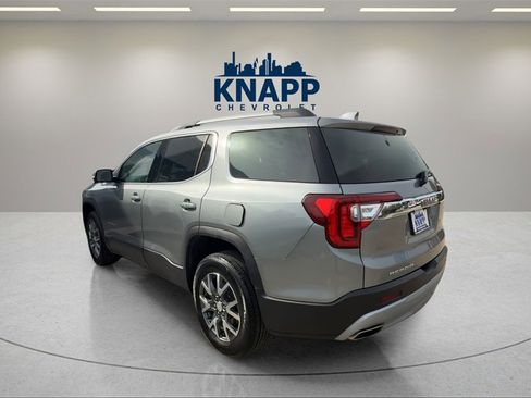 Used 2023 GMC Acadia SLT image 3