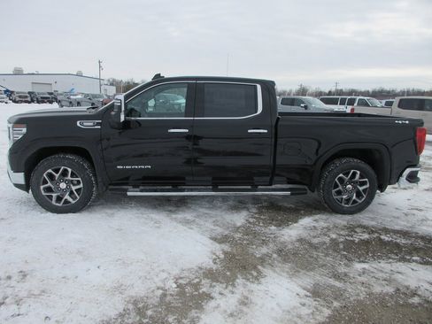 New 2026 GMC Sierra 1500 SLT w/ SLT Premium Plus Package image 10