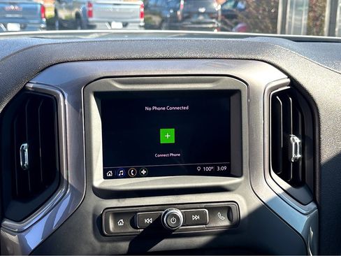 Certified 2023 Chevrolet Silverado 1500 Custom image 9