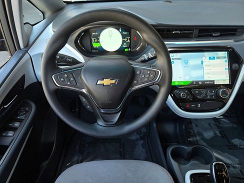Used 2018 Chevrolet Bolt LT image 13