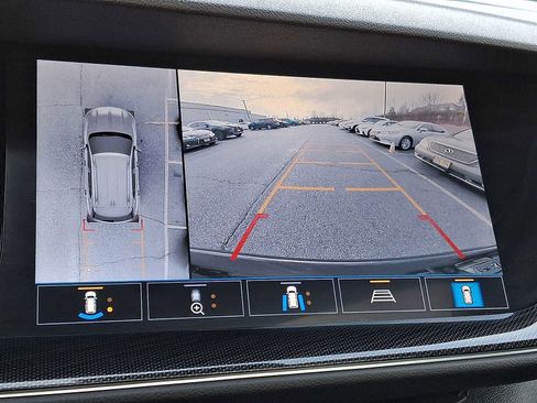 Used 2021 Buick Envision Essence w/ Technology Package I image 11