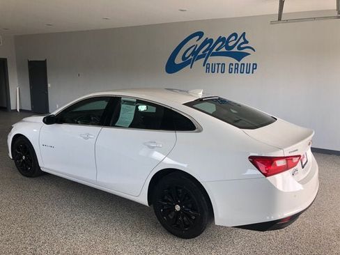 Used 2024 Chevrolet Malibu LT FWD image 2