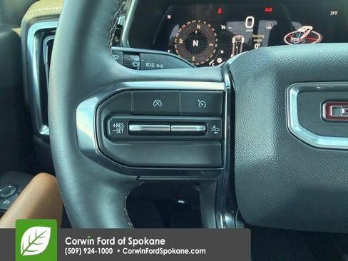 Used 2024 GMC Canyon AT4 w/ AT4 Premium Package AWD/4WD image 23