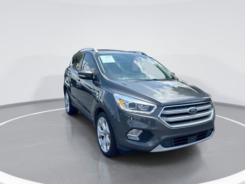 Used 2019 Ford Escape Titanium FWD image 2