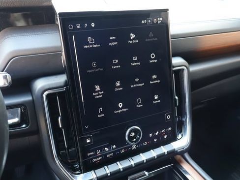 Used 2025 GMC Yukon Denali w/ Denali Reserve Package AWD/4WD image 8