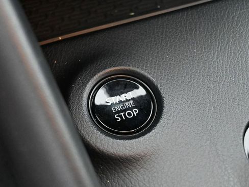 Used 2024 Nissan Z Performance w/ Heritage Edition RWD image 27