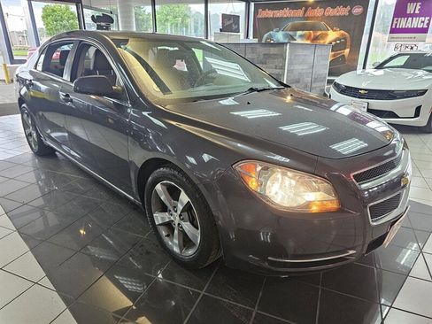 Used 2011 Chevrolet Malibu LT w/ Power Convenience Package image 4