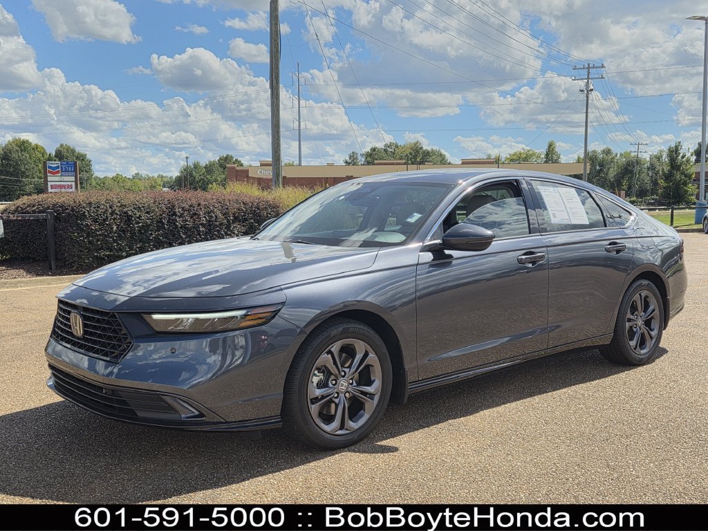 Certified 2025 Honda Accord EX-L image 1