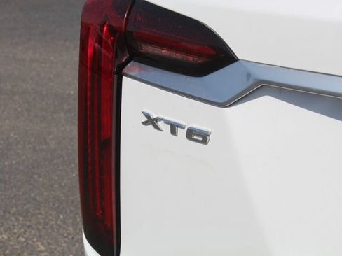 Used 2021 Cadillac XT6 Premium Luxury FWD image 5
