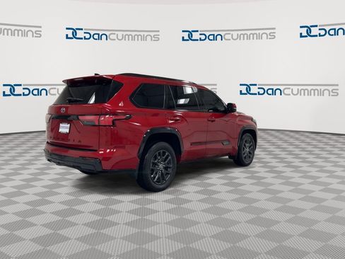 Used 2023 Toyota Sequoia Platinum AWD/4WD image 8