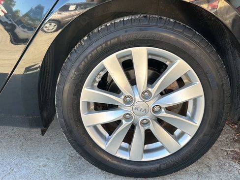 Used 2015 Kia Forte EX w/ EX Premium Package FWD image 31